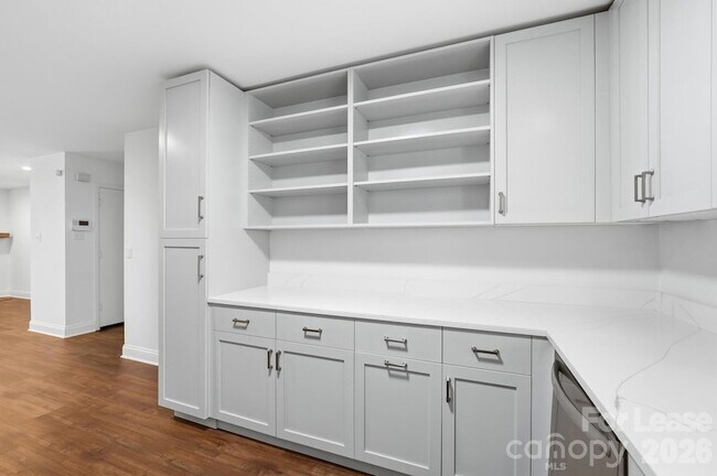 Building Photo - 2900 Heathstead Place