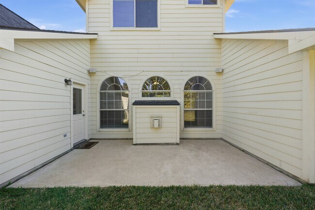 Building Photo - 21610 Grand Hollow Ln