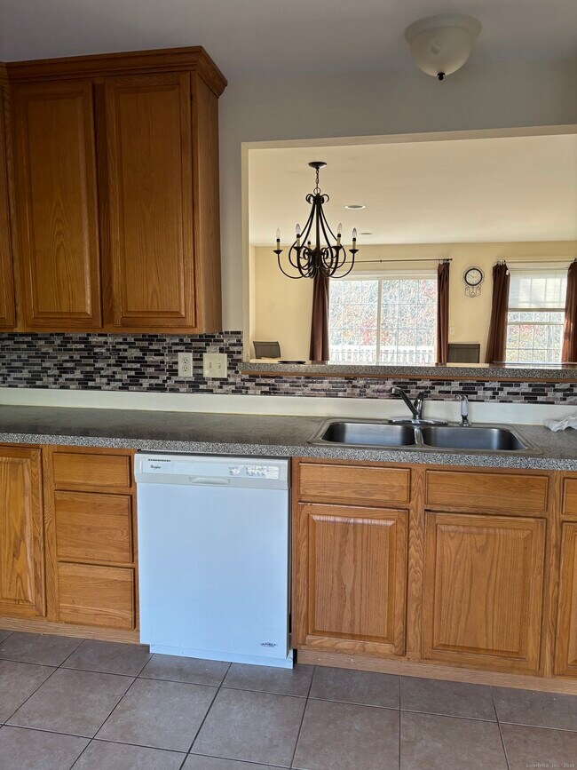 Building Photo - 15 Freedom Way