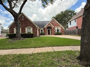 Building Photo - 5010 Rebel Ridge Dr