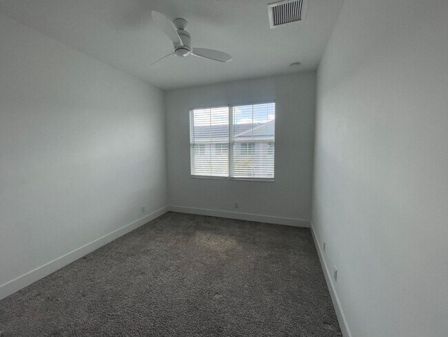 Building Photo - 8086 Hobbes Wy