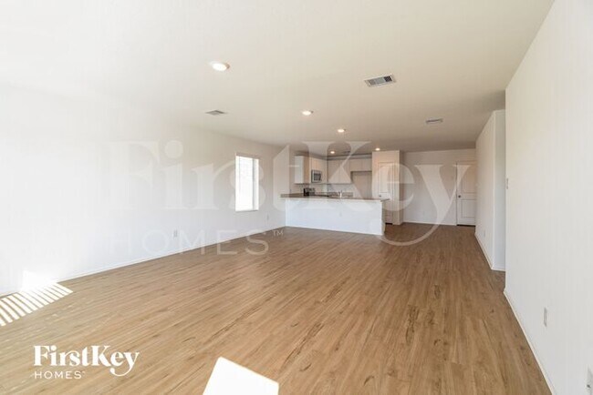 Building Photo - 508 Maple Bnd Ln