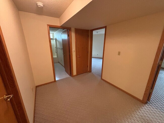 Building Photo - 154-154 Cayman St