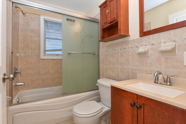 Building Photo - 499 Ocean Ave