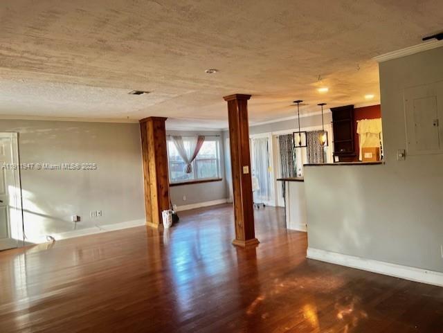 Building Photo - 2201 N 56th Terrace