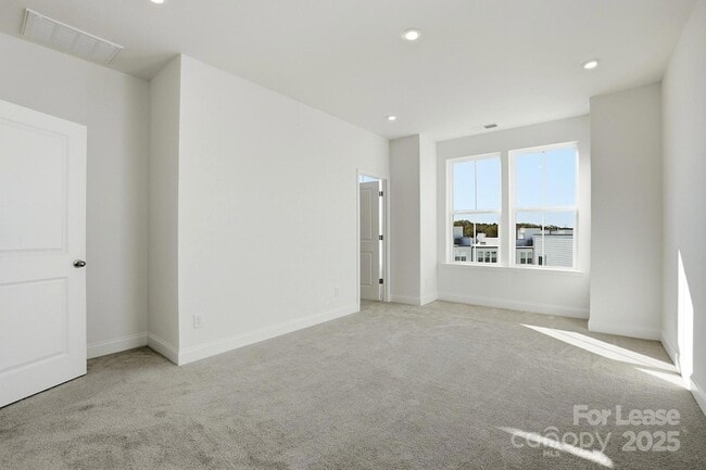 Building Photo - 3224 Drift St