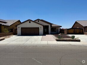 Building Photo - 4 bedroom view home in San Luis, AZ