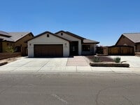 Building Photo - 4 bedroom view home in San Luis, AZ