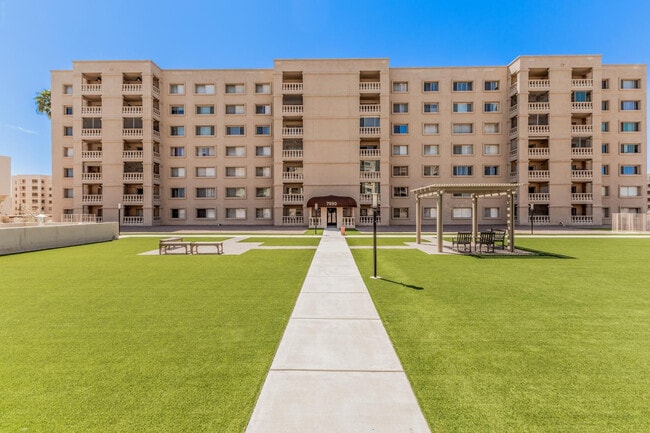 Building Photo - 7950 E Camelback Rd