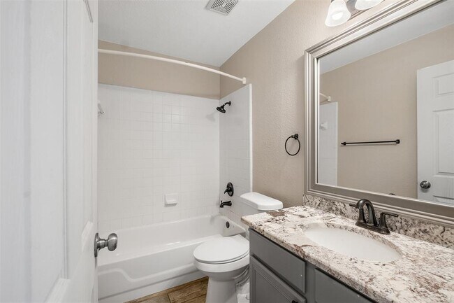 Building Photo - 119 Tanner Cir