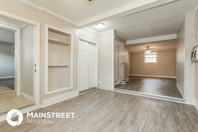 Building Photo - 3114 Hampton Ave E