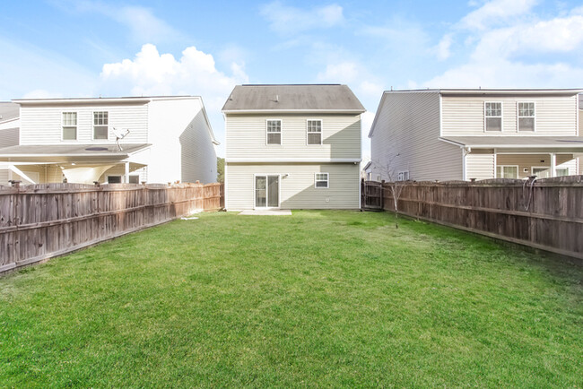 Building Photo - 3 Bedroom Columbia Home
