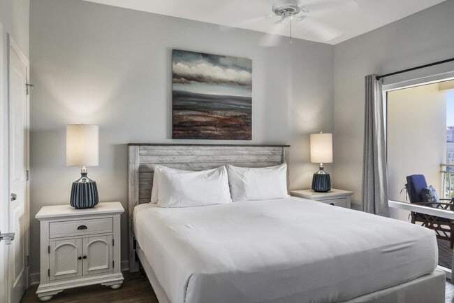 Building Photo - 5000 S Sandestin Blvd