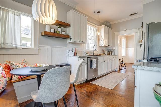 Building Photo - 2116 Hurley Ave