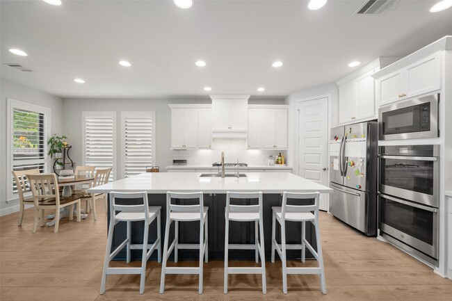 Building Photo - 221 Patina Sorrel Dr