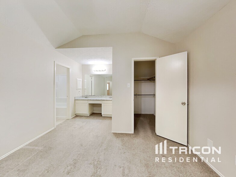 Building Photo - 18807 Danalyn Ct