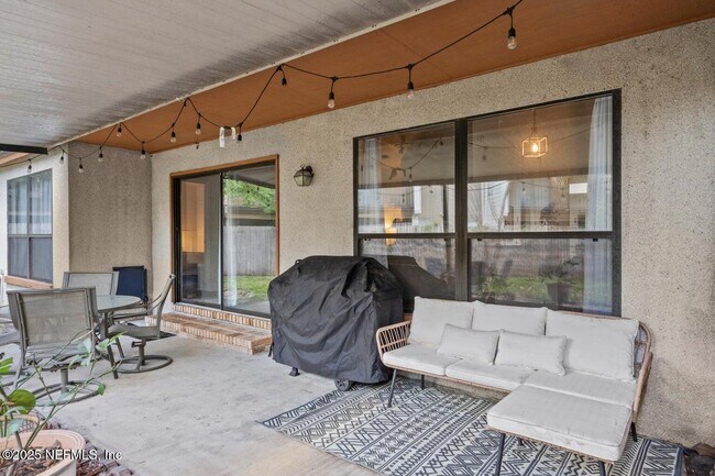 Building Photo - 9709 Fawn Brook Cir N