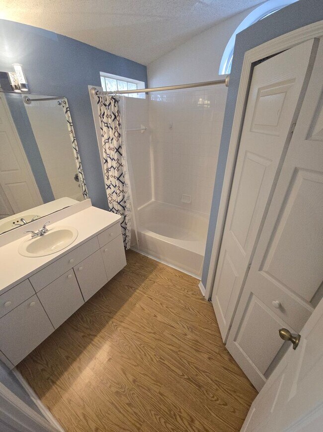 Building Photo - 3/2 Home in Valrico ***MOVE-IN SPECIAL/$500 OFF 2ND MONTH!!***