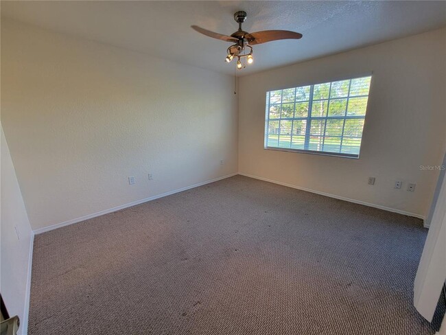 Building Photo - 14013 Fairway Island Dr