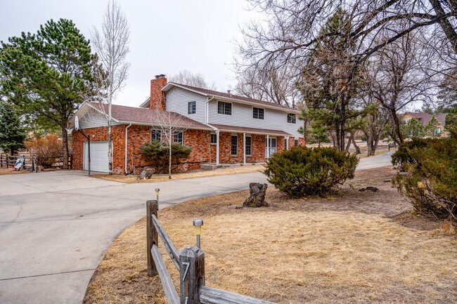 Building Photo - 7137 Milner Dr