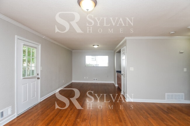 Building Photo - Carve Out a Great Life Here!