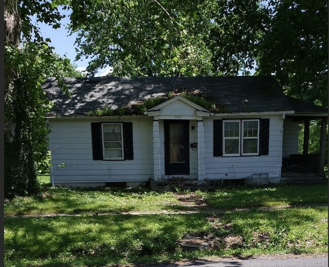 Primary Photo - 340 Pine St