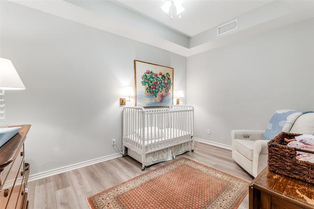 Building Photo - 6306 Bandera Ave