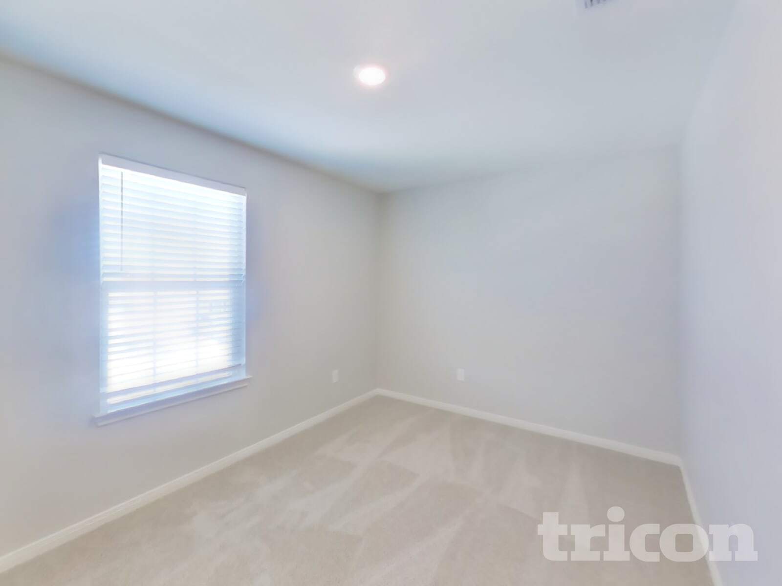 Building Photo - 12045 Latour Vly