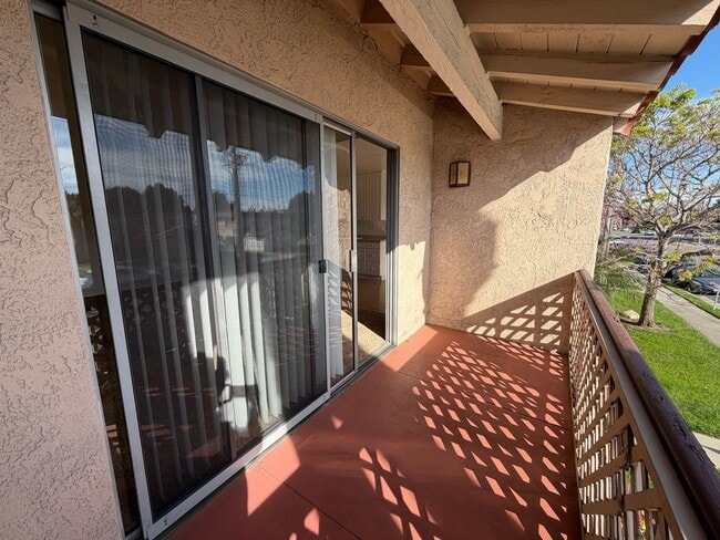 Building Photo - LA VETA MONTEREY COMPLEX ORANGE - 2 BEDROOM 2 BATH  $2,575