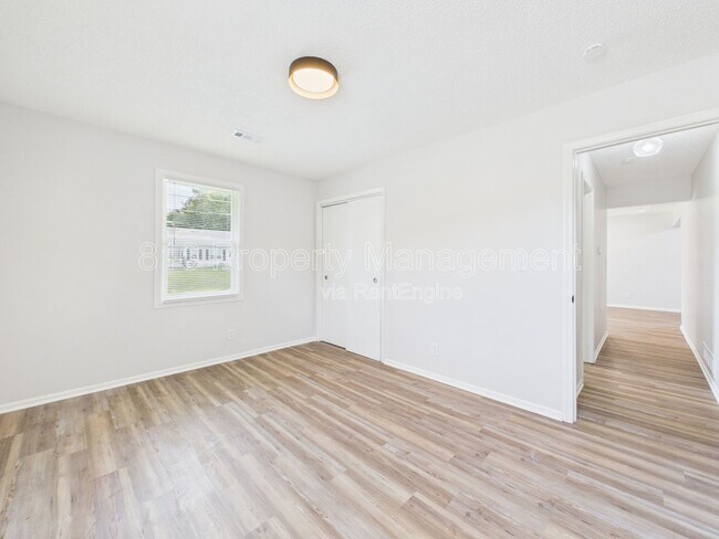 Building Photo - 3104 Orville Ave
