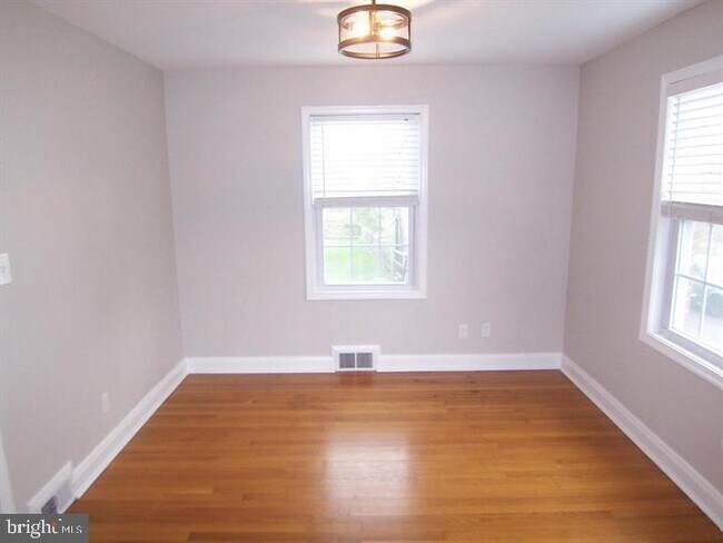 Building Photo - 3014 Churchville Rd