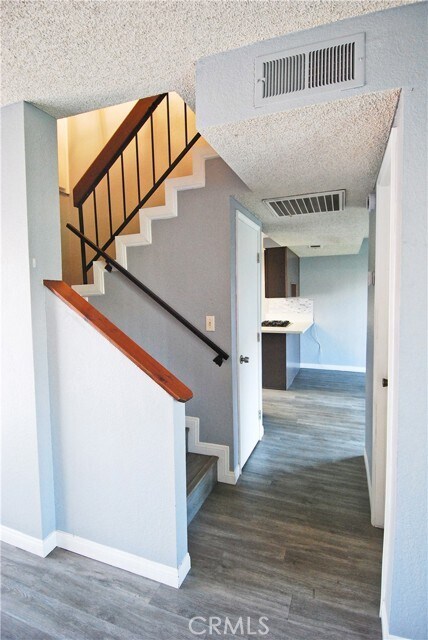 Building Photo - 1097 S Santo Antonio Dr