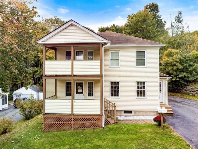 Primary Photo - 53 Cascade St