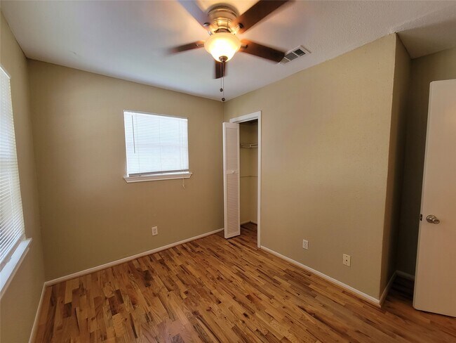 Building Photo - 845 Beverly St