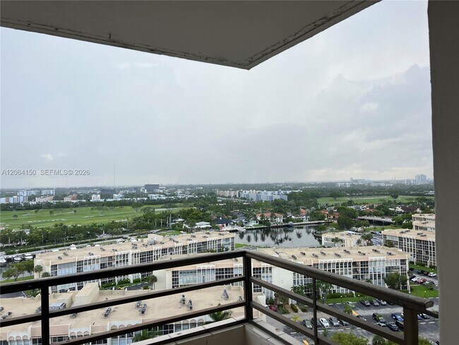 Building Photo - 600 Three Islands Boulevard