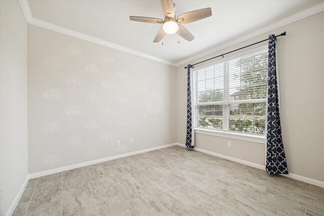 Building Photo - 24918 Meadowthorn Crest Ln