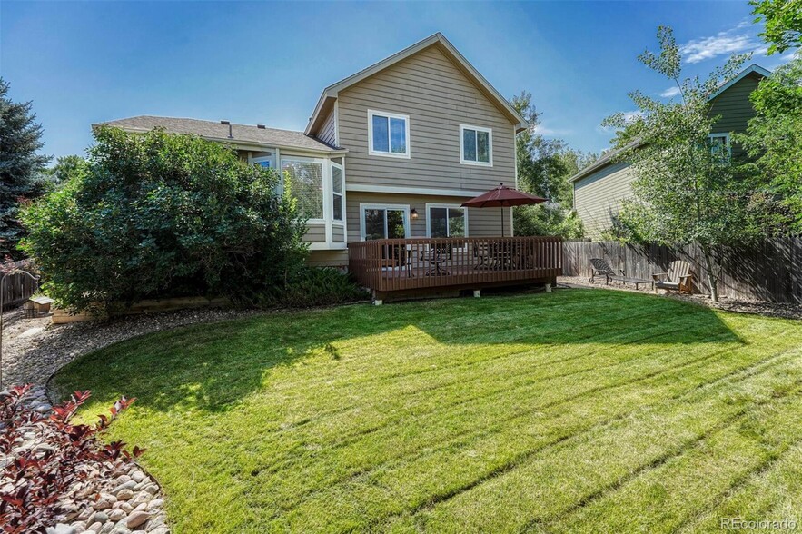 Beautiful private fenced-in backyard - 16441 Martingale Dr