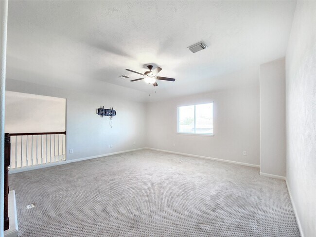 Building Photo - 21827 Sierra Long Dr