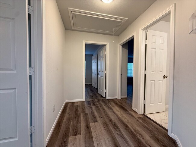 Building Photo - 7506 Stone Arbor Ln