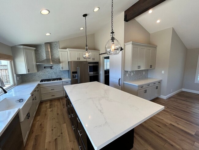 Building Photo - Lease this Elegant 4-Bedroom Danville Home...