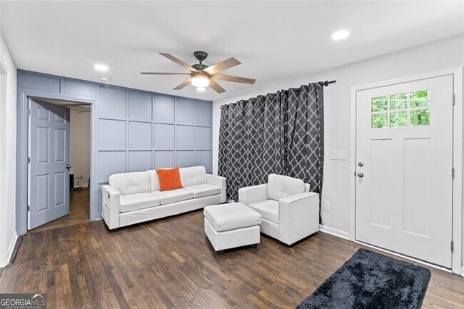 Building Photo - 1326 Stella Cir SW