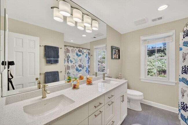 Building Photo - 5115 Cape Cod Ct