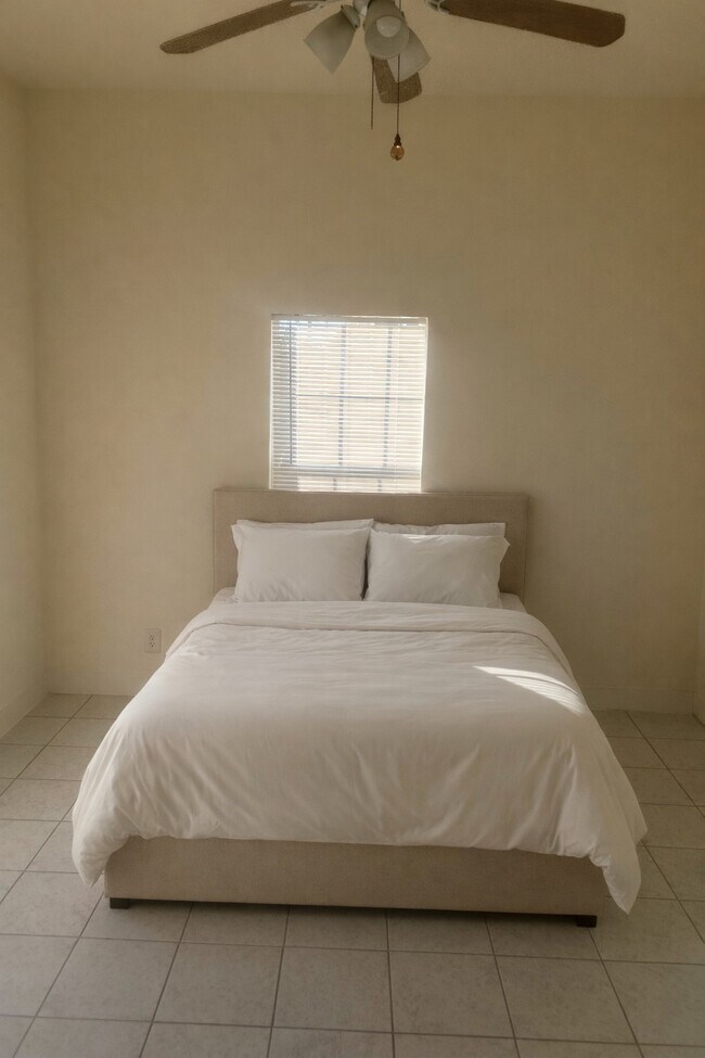 Building Photo - 602 Cordell St