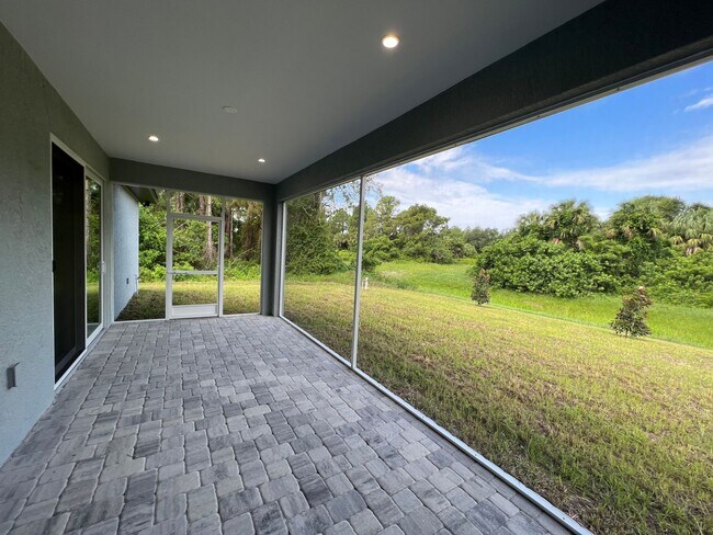 Building Photo - New Build open floor plan 3/2