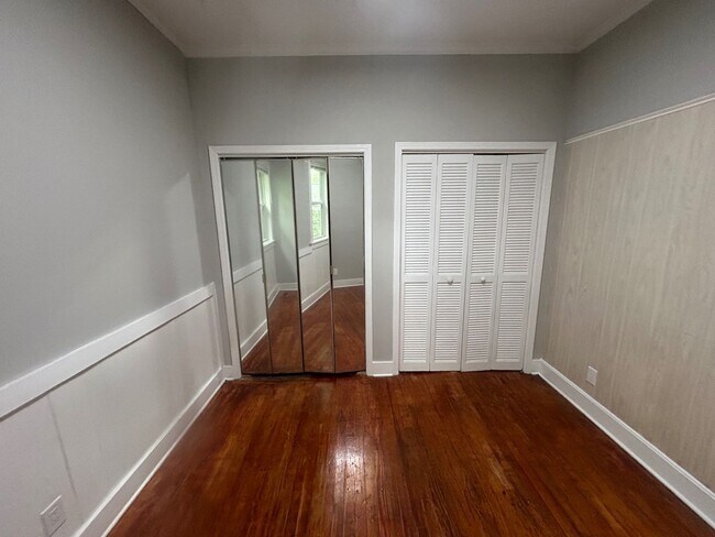 Building Photo - Historic Cayce/West Columbia Affordable  Duplex