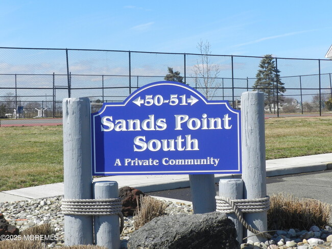 Building Photo - 50 Valentine St