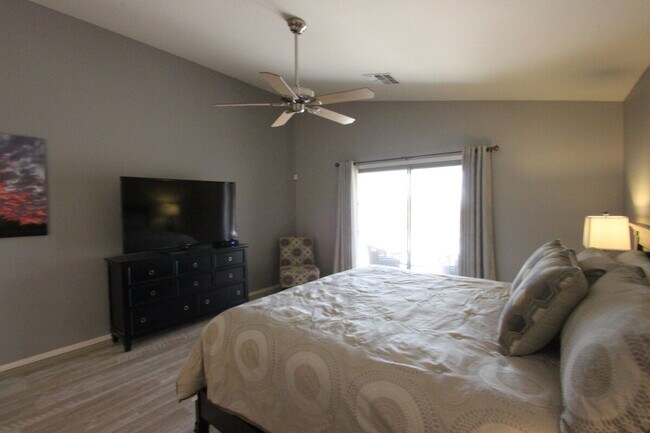 Building Photo - 34018 N Pate Pl