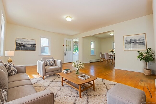 Primary Photo - 257 Litchfield St