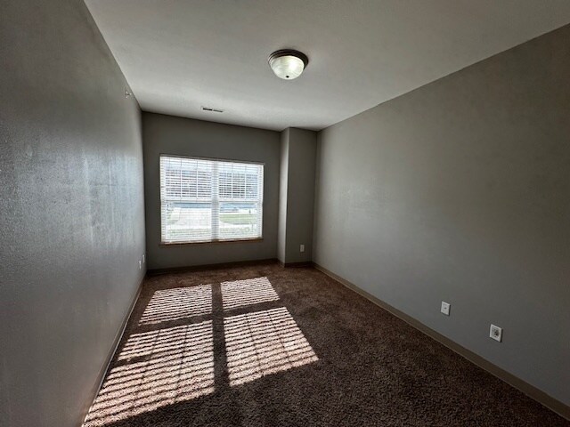 Building Photo - 463 E Burlington St