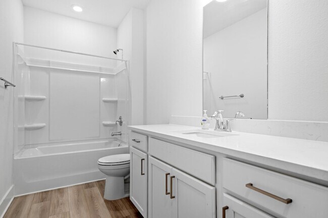 Building Photo - 201 Lyla Ln